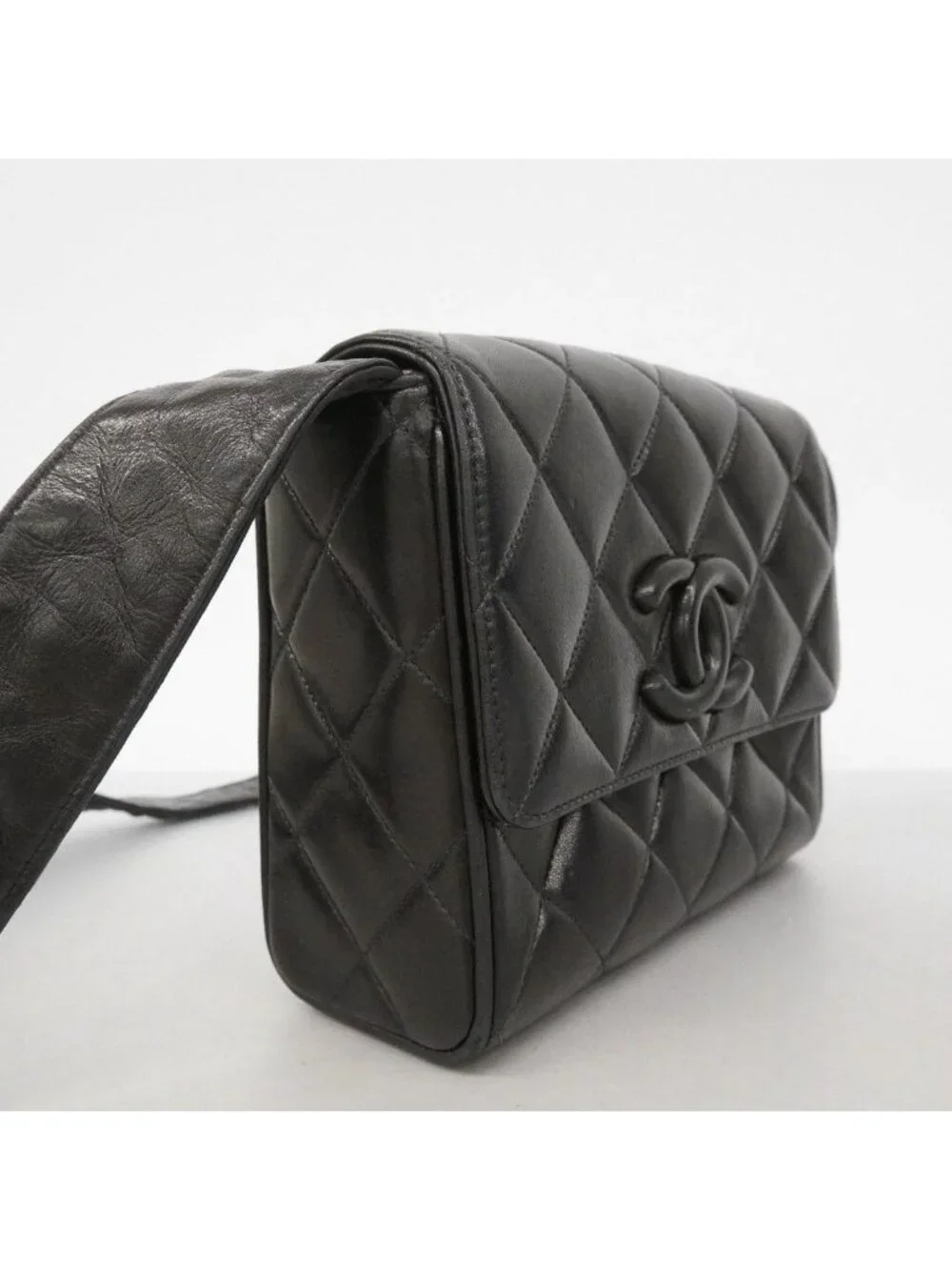 Chanel Shoulder Bag Quilted Lambskin Black Gold
